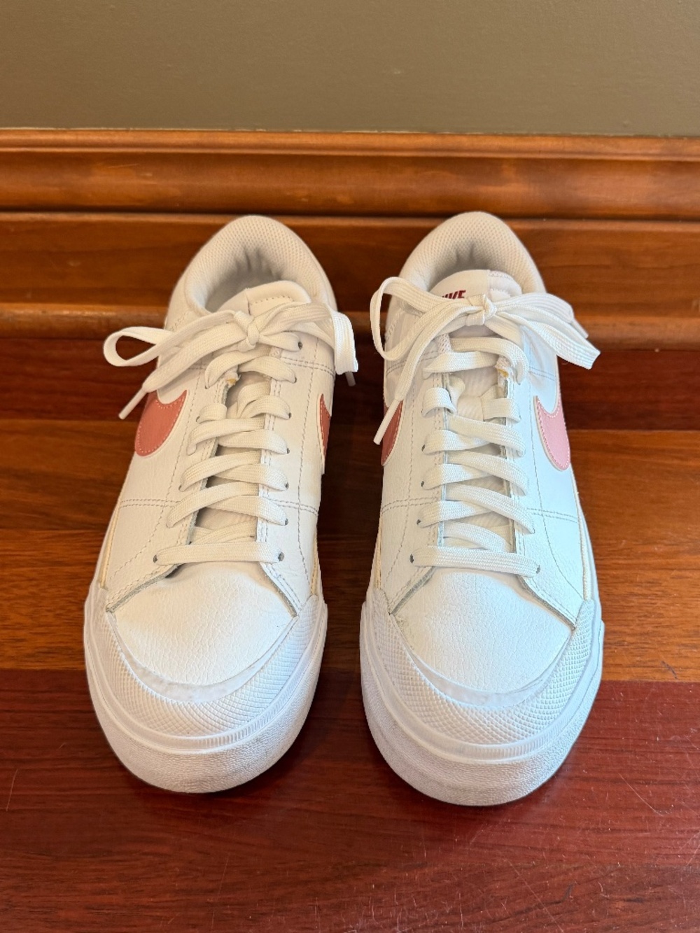 Nike Court Legacy Lift Women's Sneakers White/Red Stardust-Guava, Size 8 - Picture 4 of 10